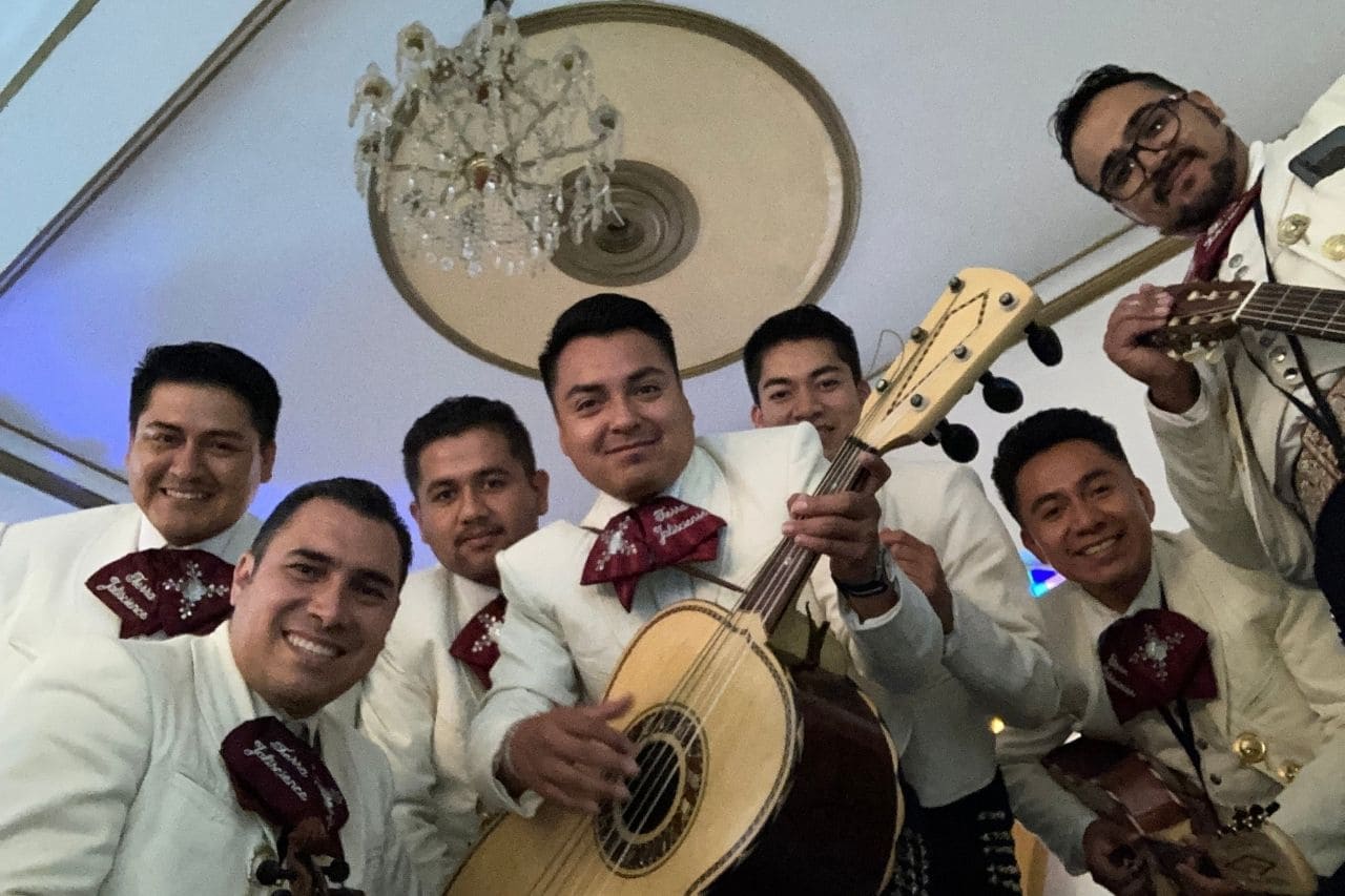 Mariachis en Izcalli (1) (1) Mariachis en Izcalli