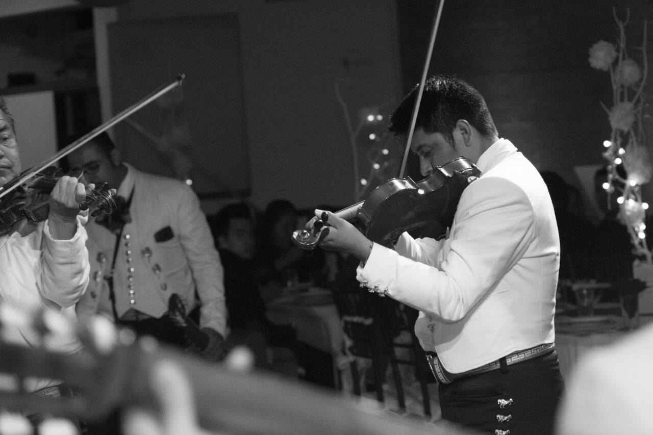 Mariachis urgentes Cuanto cobra un Mariachi en Izcalli